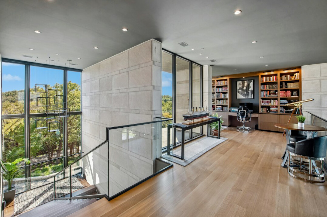 celebrity home unique details