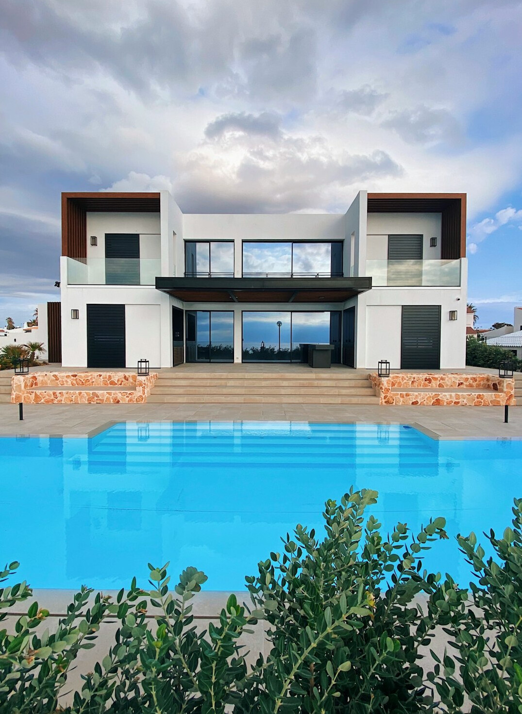 celebrity villa by the sea
